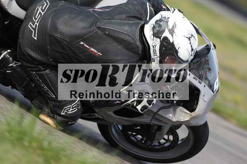 /Archiv-2023/06 10.04.2023 Moto Club Anneau du Rhin/Rouge Expert/97